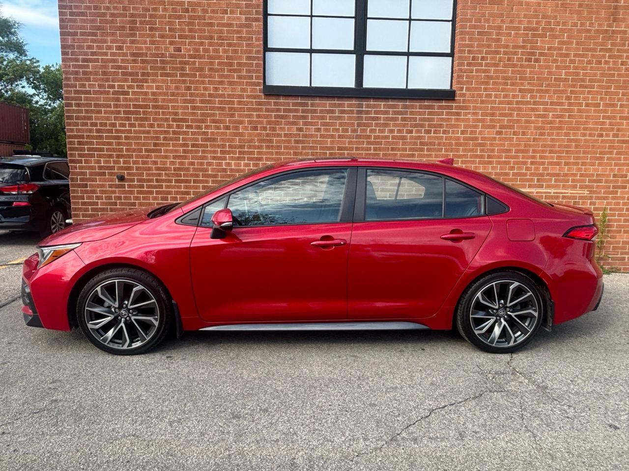 2021 Toyota Corolla SE CVT Photo2