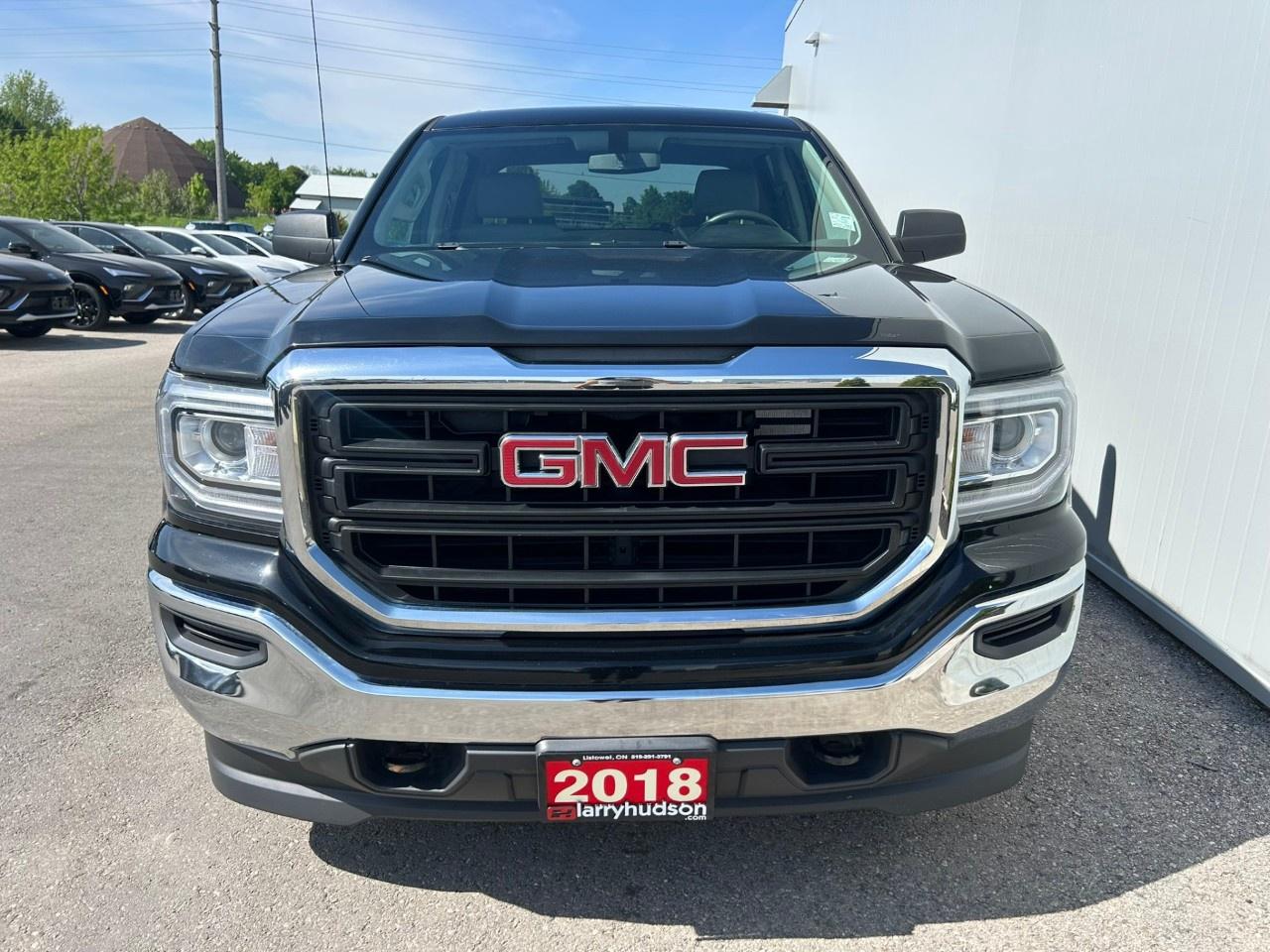 2018 GMC Sierra 1500 4WD Crew Cab Short Box Photo