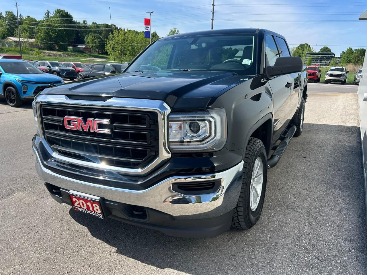 2018 GMC Sierra 1500 4WD Crew Cab Short Box Photo