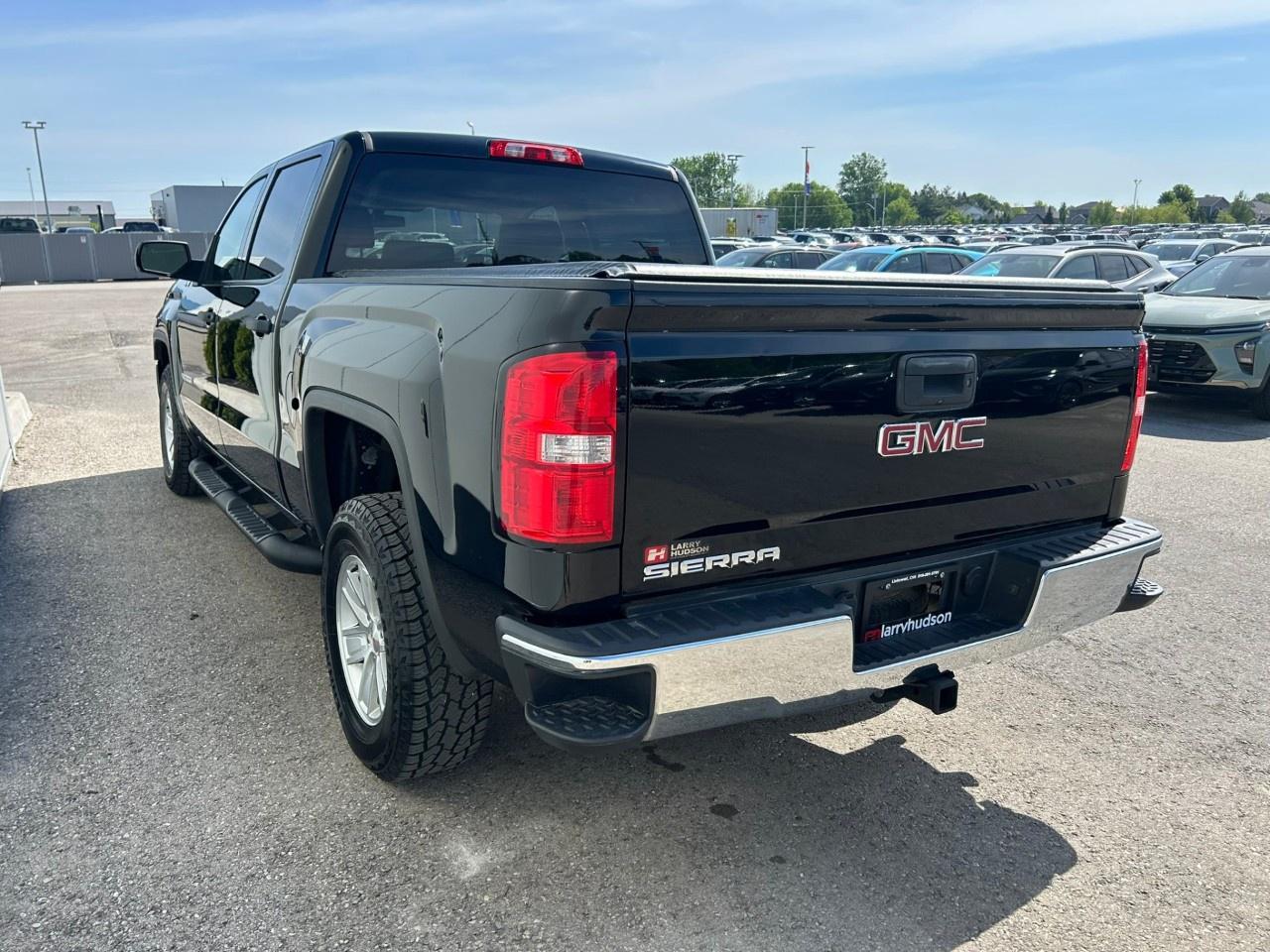 2018 GMC Sierra 1500 4WD Crew Cab Short Box Photo