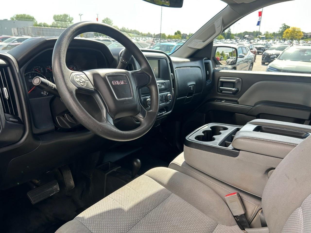 2018 GMC Sierra 1500 4WD Crew Cab Short Box Photo