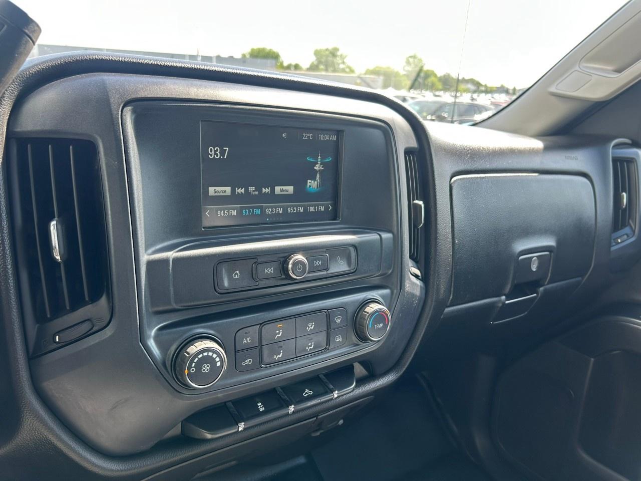 2018 GMC Sierra 1500 4WD Crew Cab Short Box Photo