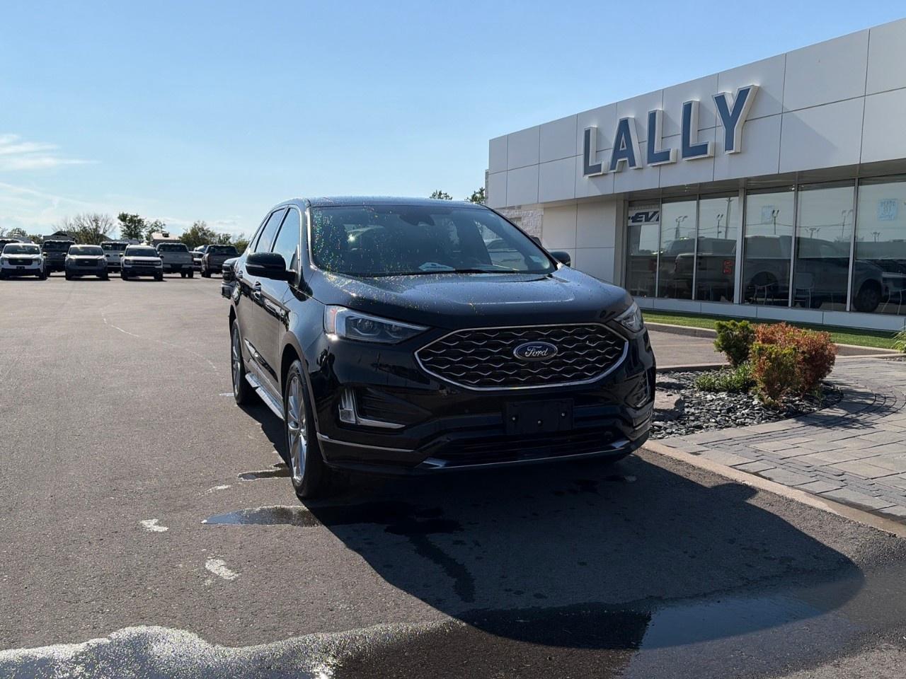 Used 2022 Ford Edge Titanium AWD for sale in Tilbury, ON