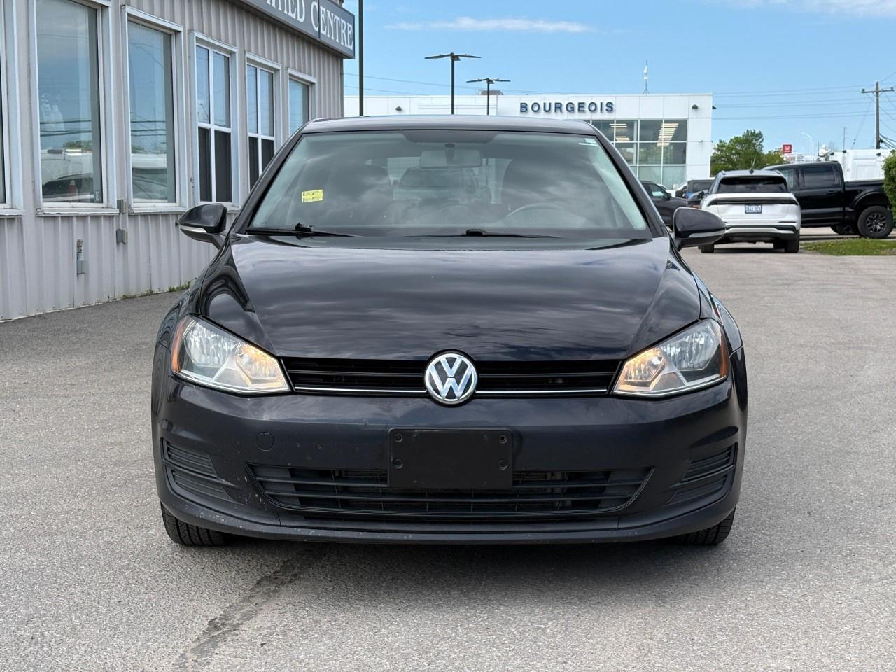 2016 Volkswagen Golf  Photo2