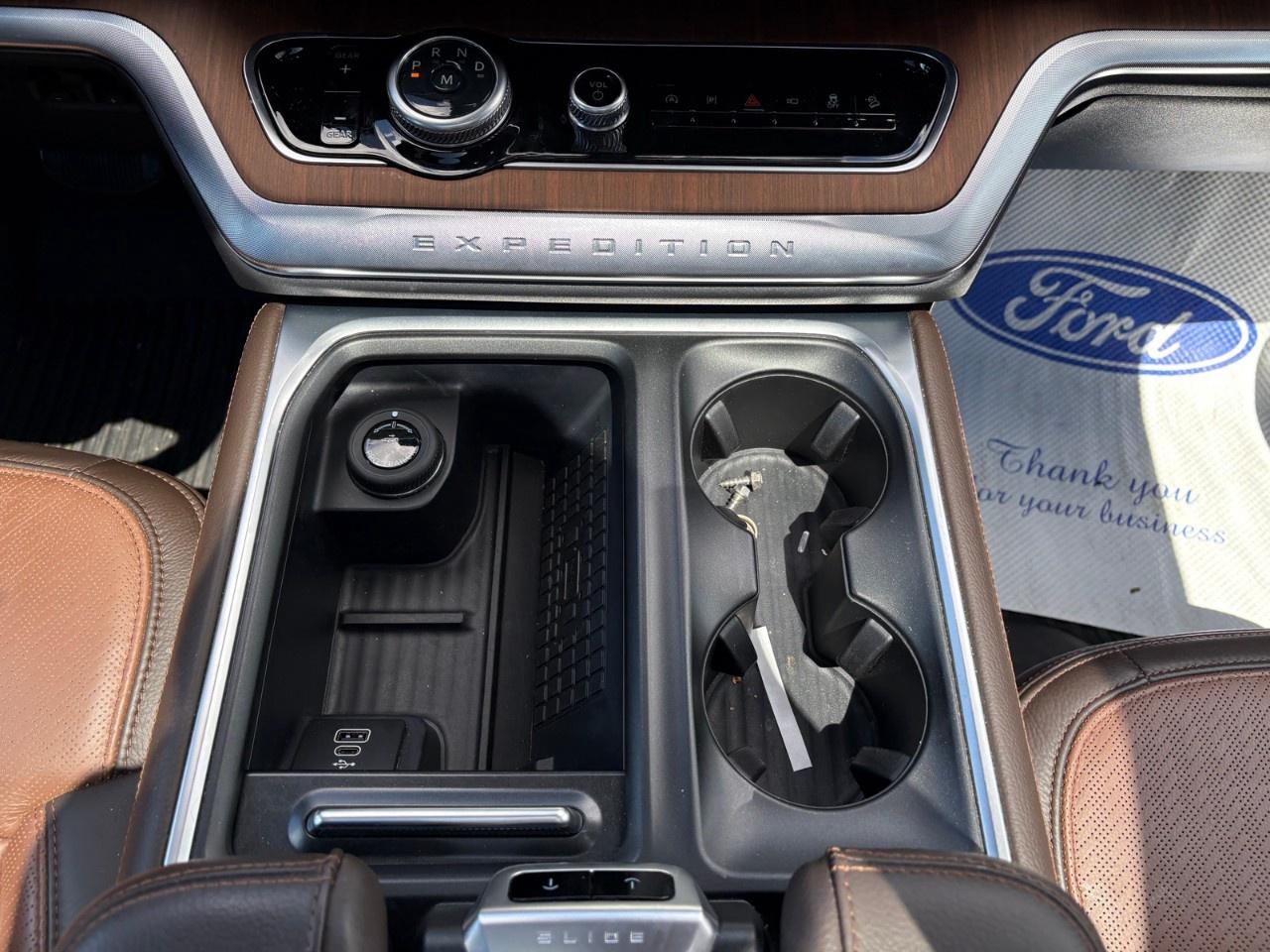 2025 Ford Expedition King Ranch 4X4 Photo