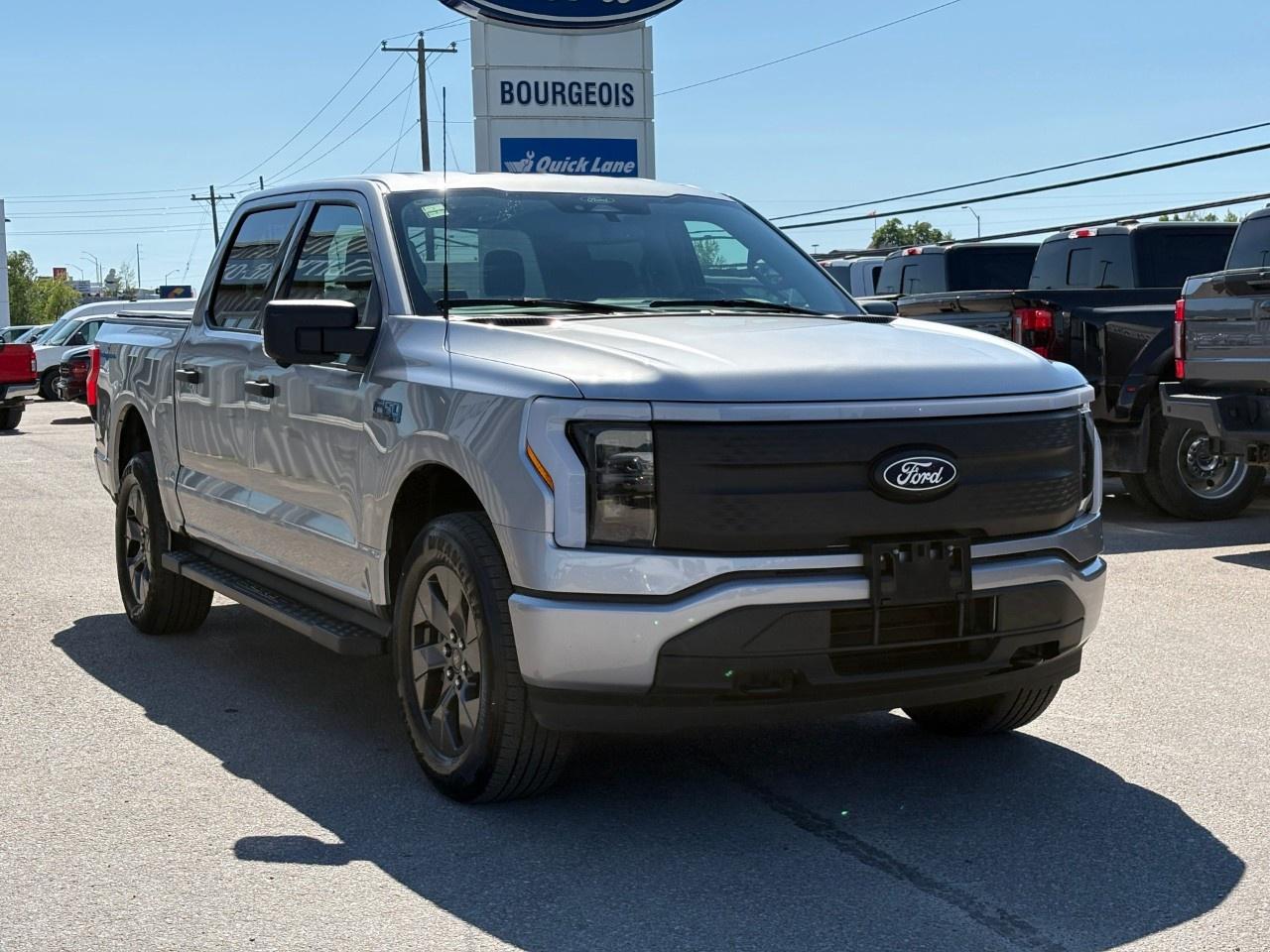2024 Ford F-150 Lightning XLT 4WD SuperCrew 5.5' Box Photo