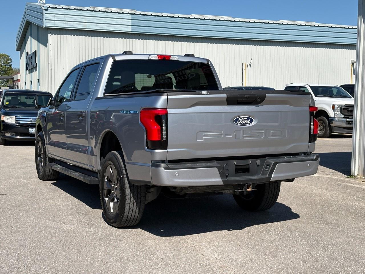 2024 Ford F-150 Lightning XLT 4WD SuperCrew 5.5' Box Photo