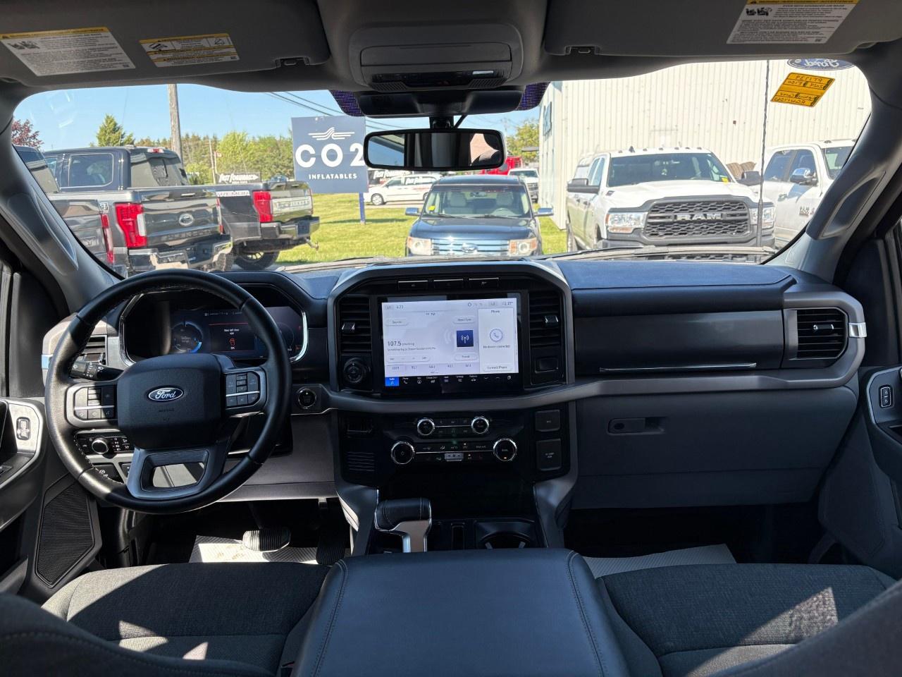 2024 Ford F-150 Lightning XLT 4WD SuperCrew 5.5' Box Photo
