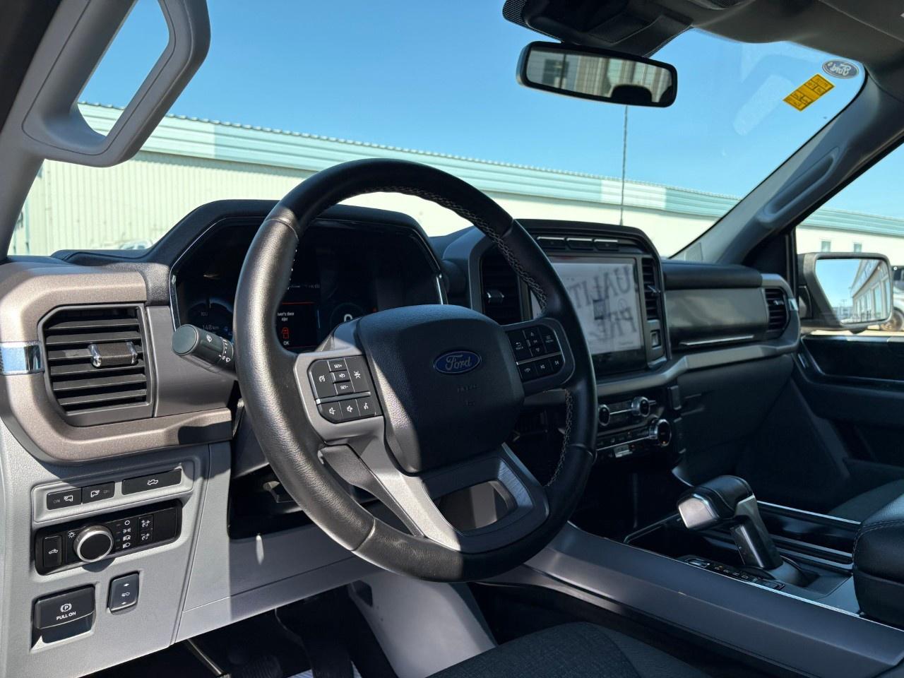 2024 Ford F-150 Lightning XLT 4WD SuperCrew 5.5' Box Photo