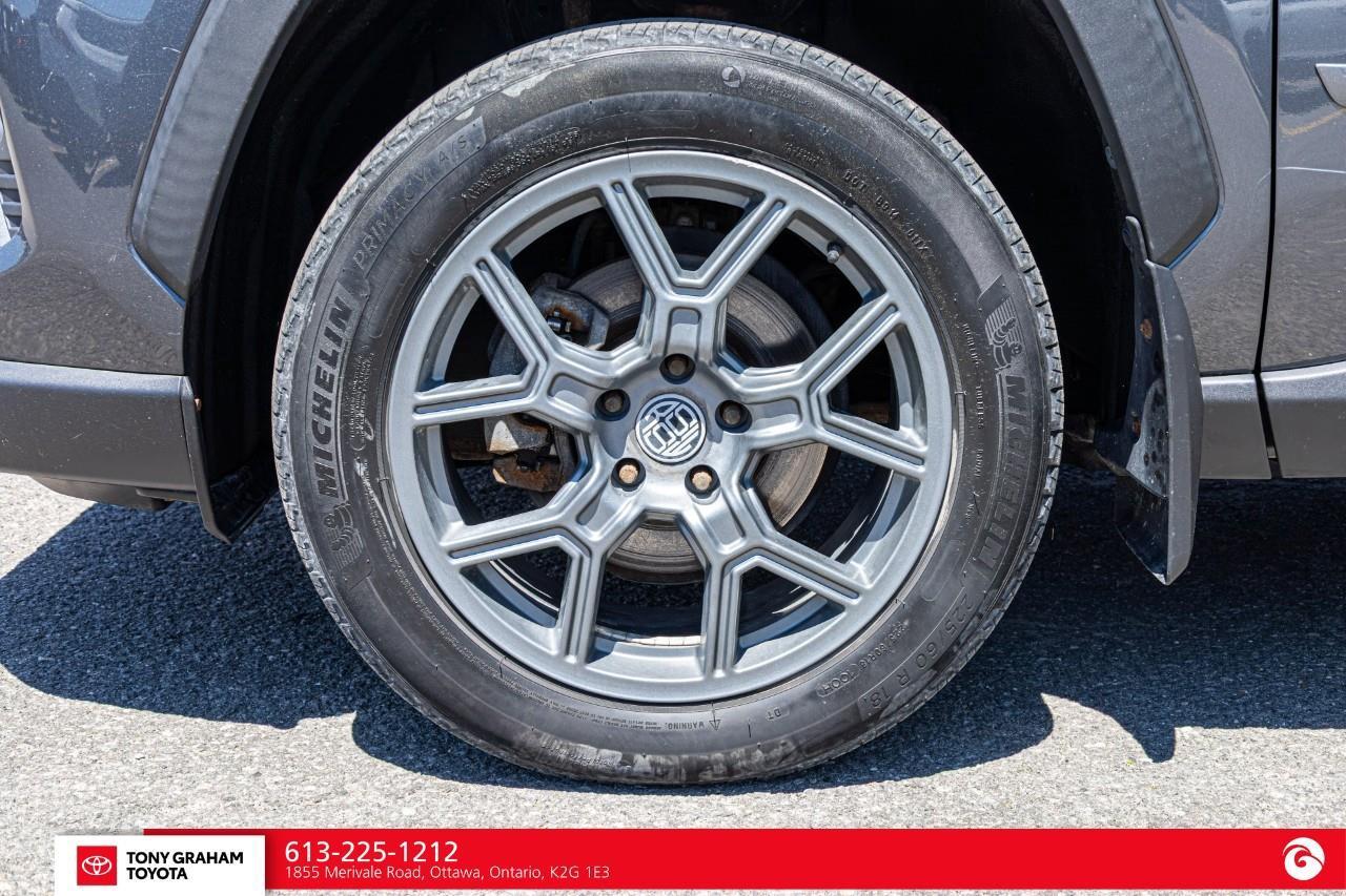 2020 Toyota RAV4 Hybrid Limited Photo