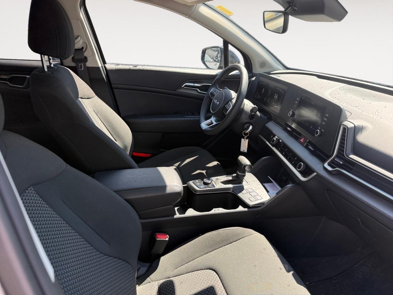 2024 Kia Sportage LX AWD Photo