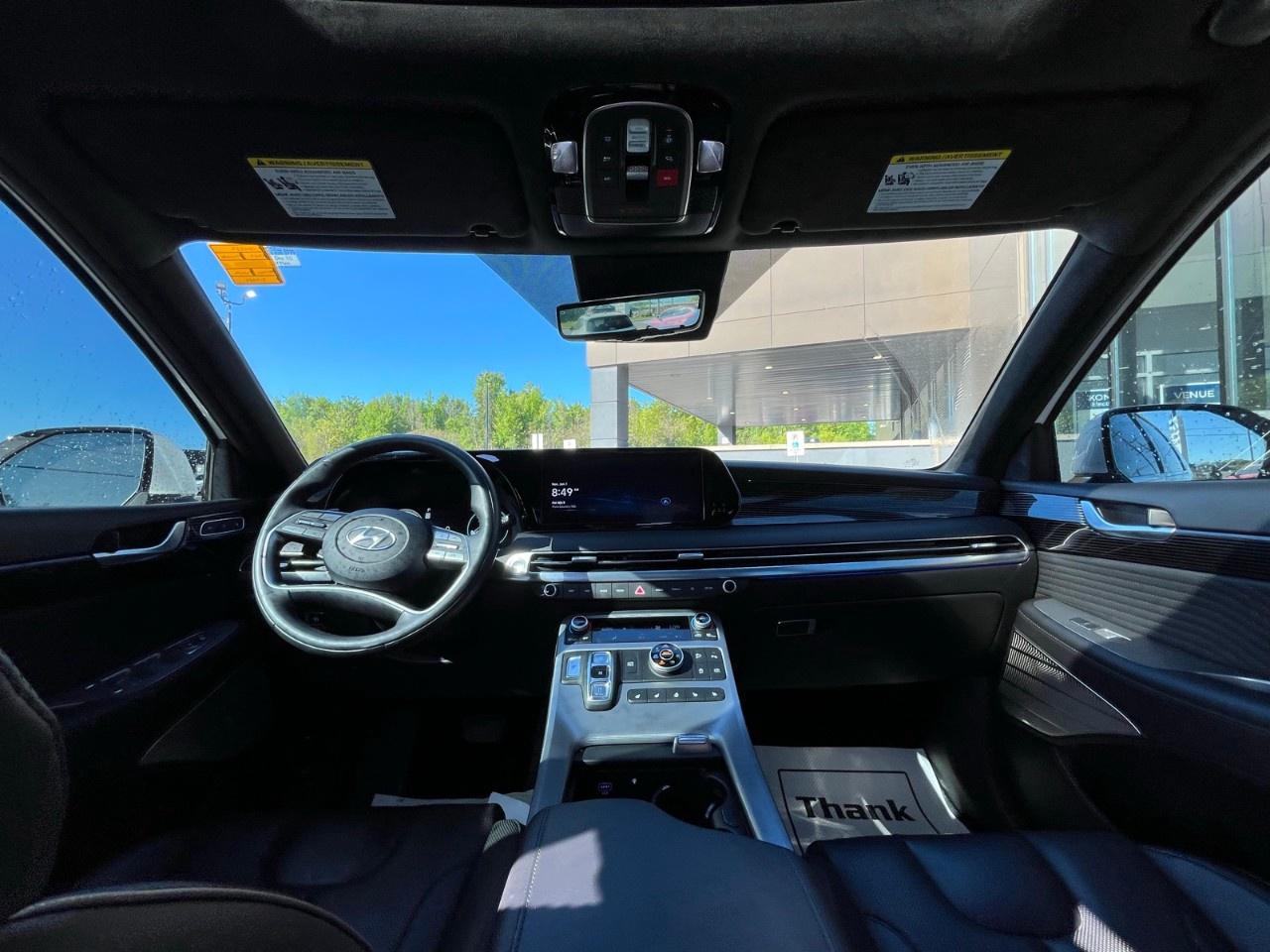 2025 Hyundai PALISADE Ultimate Calligraphy 7-Passenger AWD Photo
