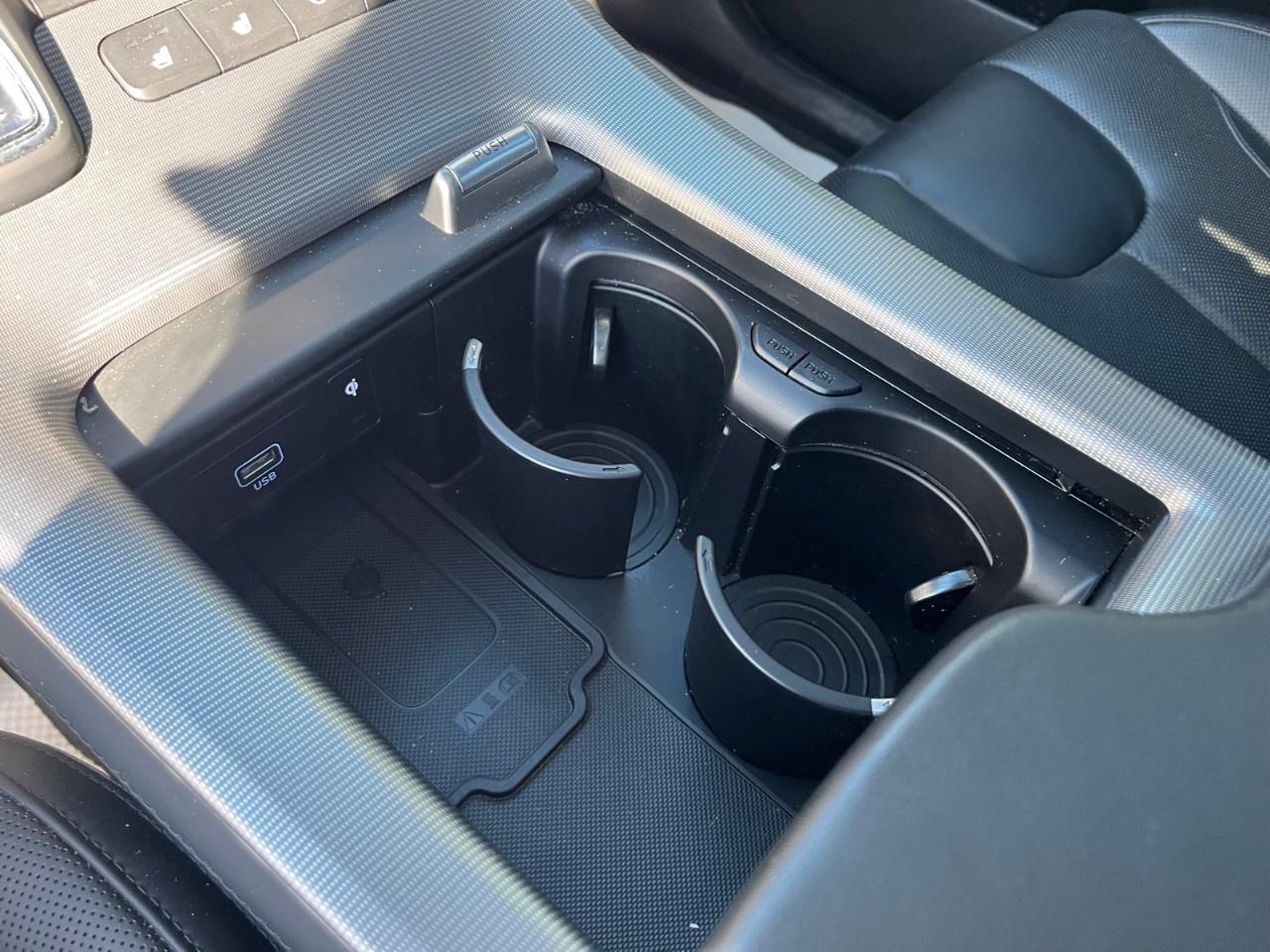 2025 Hyundai PALISADE Ultimate Calligraphy 7-Passenger AWD Photo