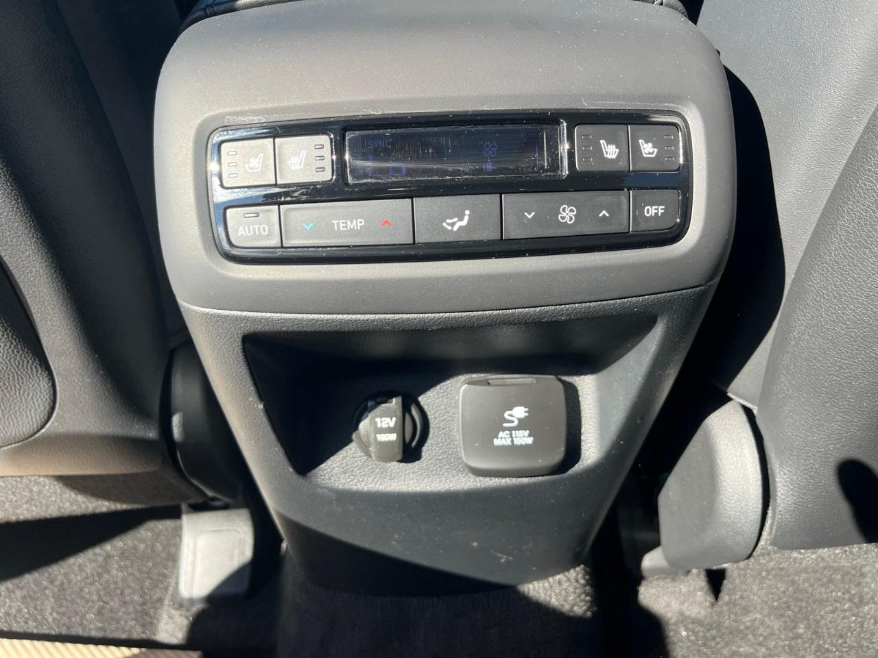 2025 Hyundai PALISADE Ultimate Calligraphy 7-Passenger AWD Photo