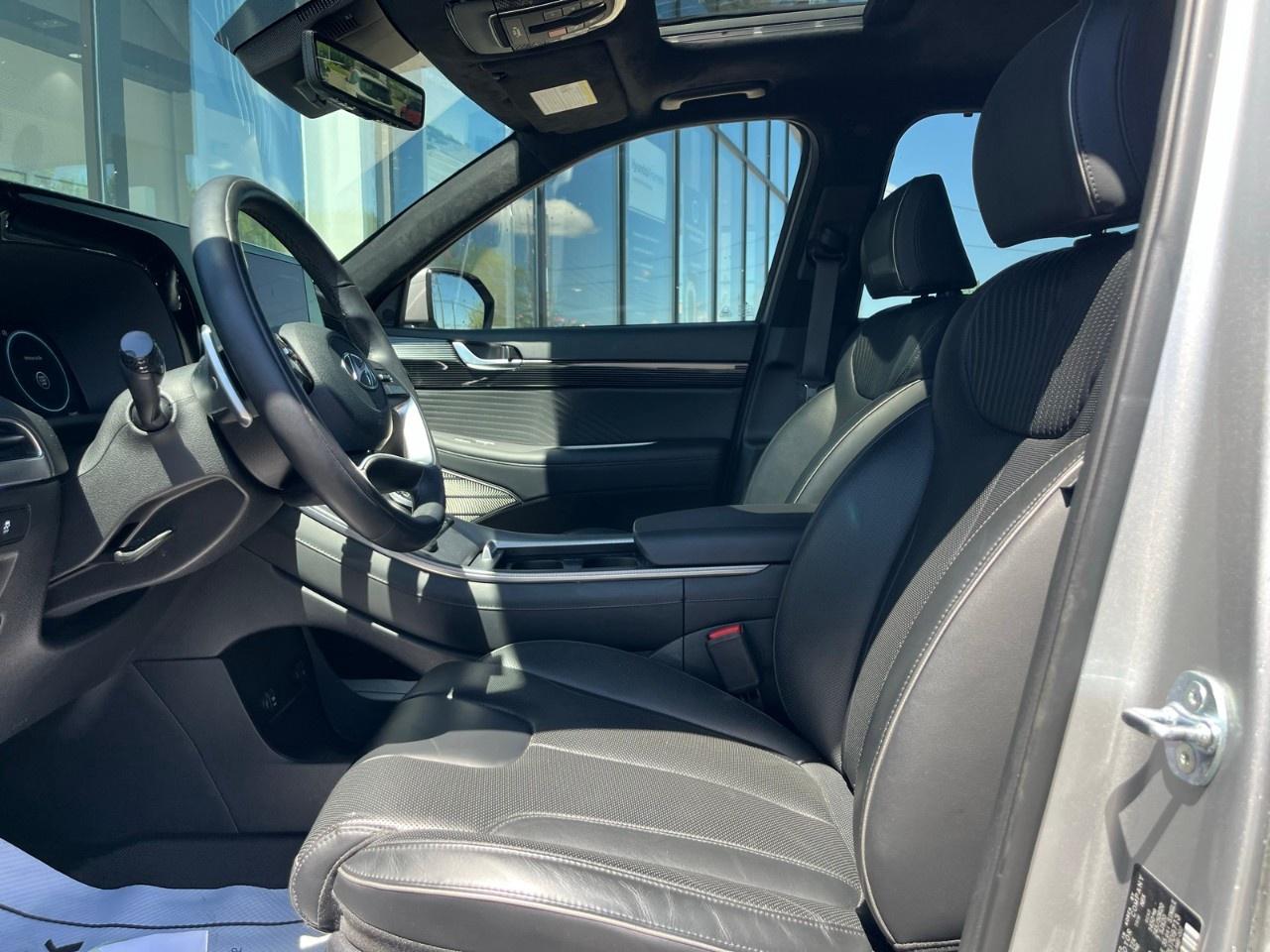 2024 Hyundai PALISADE Ultimate Calligraphy 7-Passenger AWD Photo