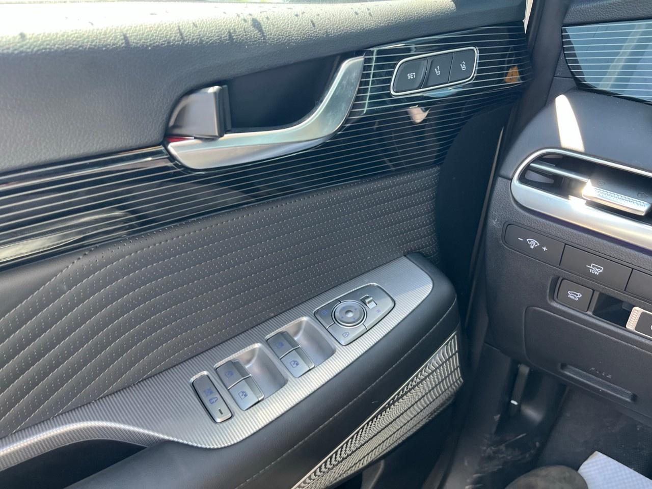 2024 Hyundai PALISADE Ultimate Calligraphy 7-Passenger AWD Photo