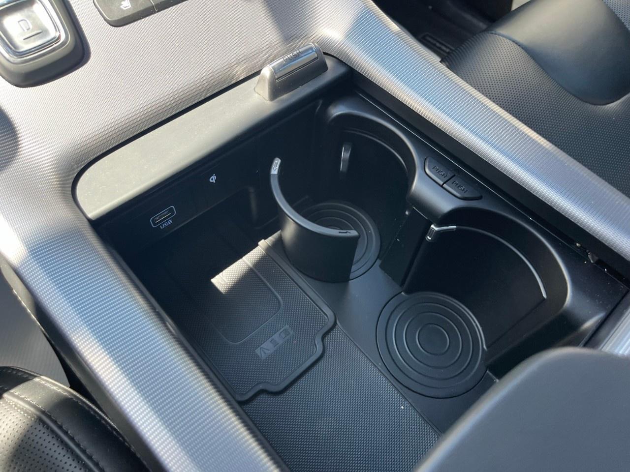2024 Hyundai PALISADE Ultimate Calligraphy 7-Passenger AWD Photo