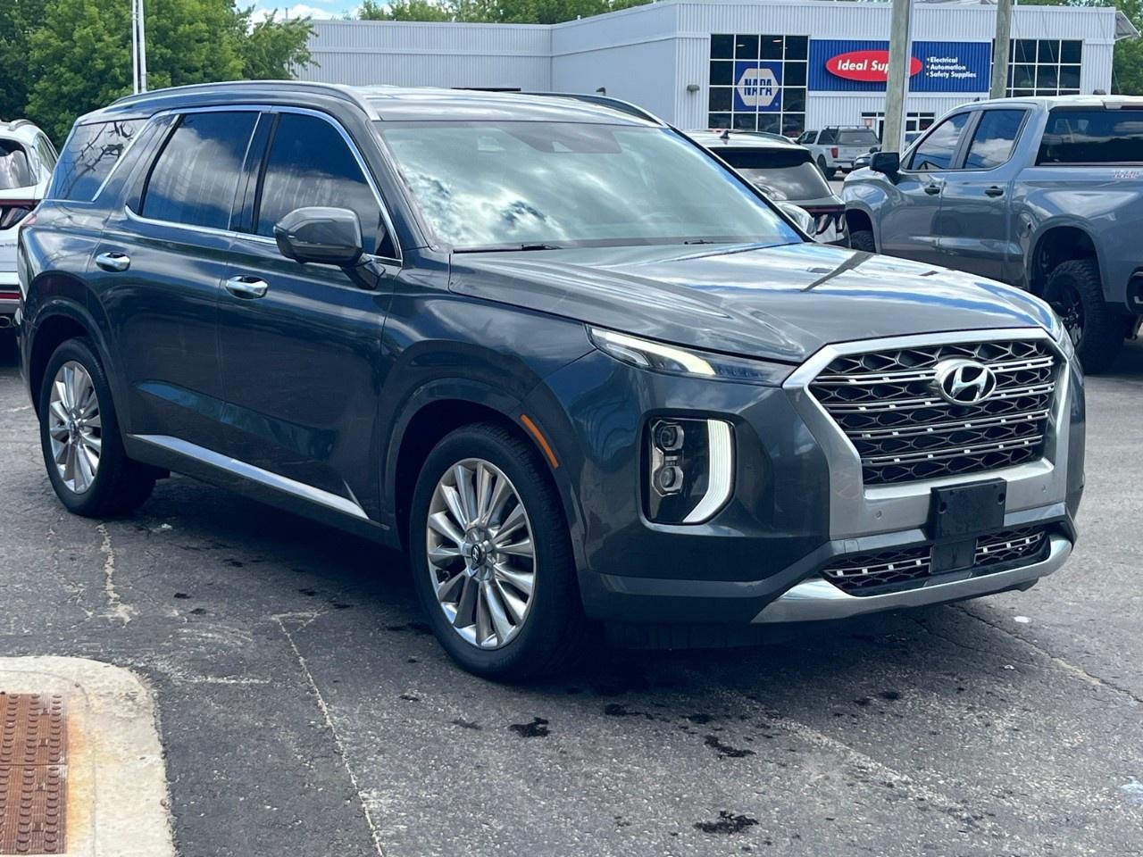 2020 Hyundai PALISADE Ultimate 7-Passenger AWD Photo