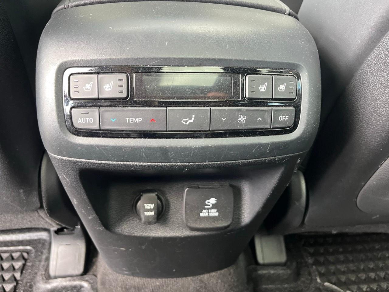 2020 Hyundai PALISADE Ultimate 7-Passenger AWD Photo