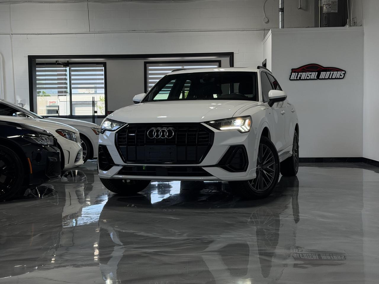 Used 2020 Audi Q3 Technik S-Line, Navi, Backup for sale in Oakville, ON