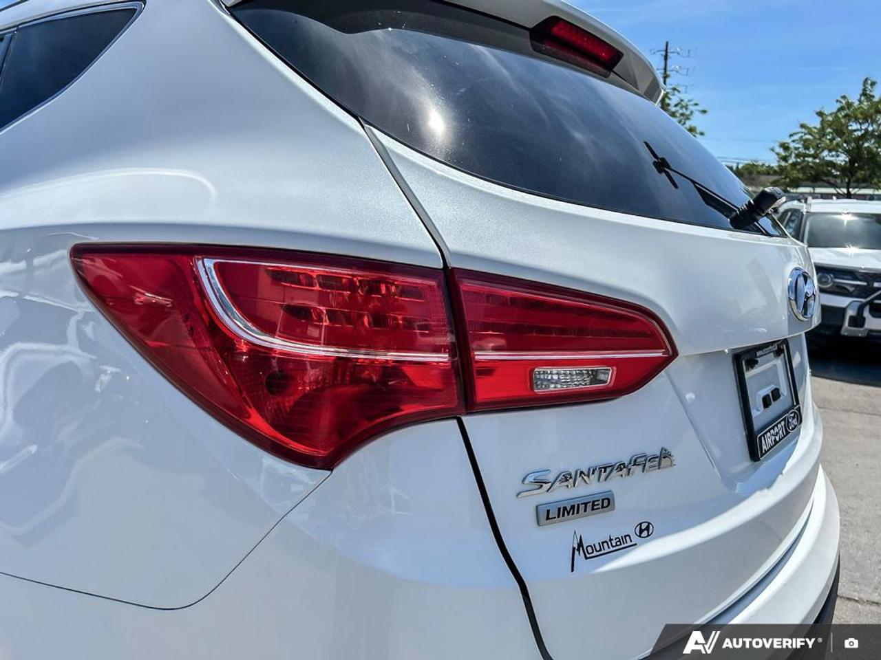 2015 Hyundai Santa Fe Sport 2.0T Limited 1 OWNER | NO ACCIDENTS | COOLED SEATS | SUNROOF Photo