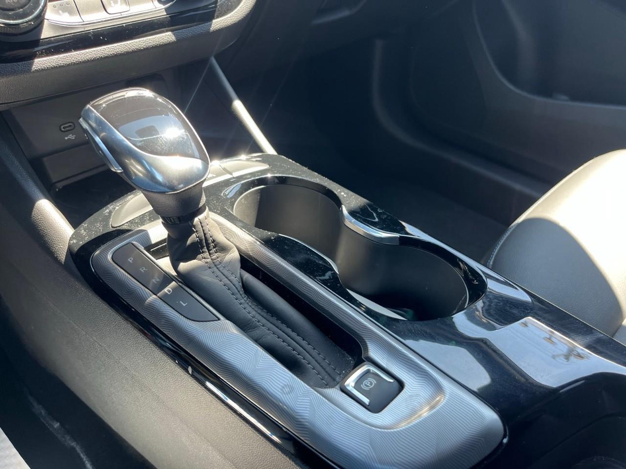 2024 Buick Envista Sport Touring Leather Seats | Accident Free Photo