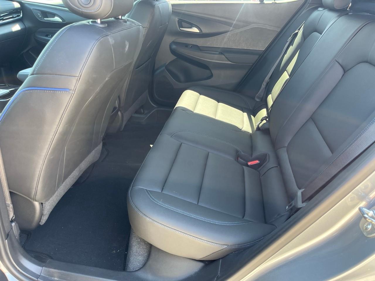 2024 Buick Envista Sport Touring Leather Seats | Accident Free Photo