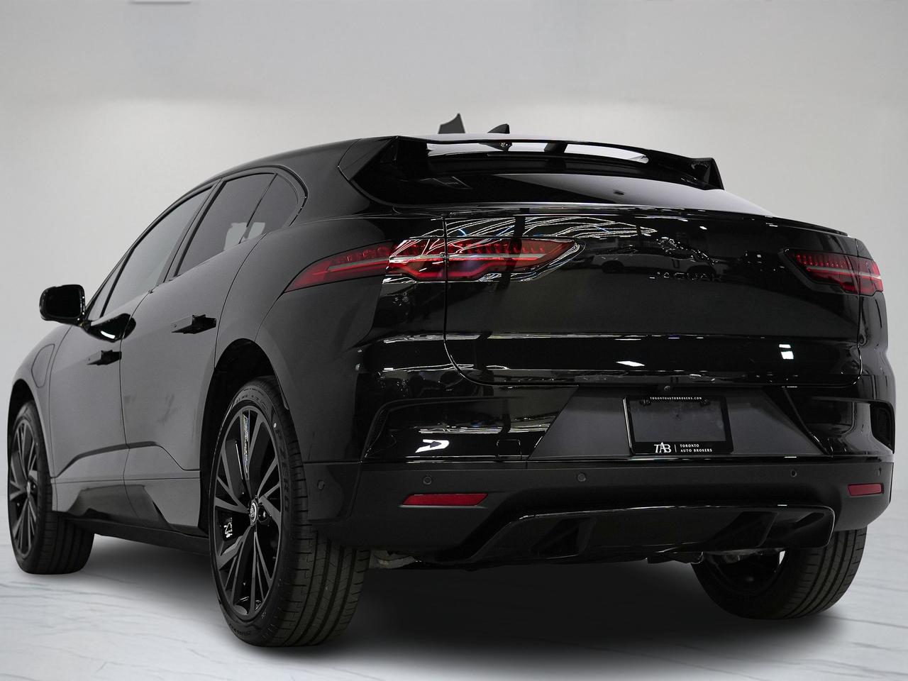 2024 Jaguar I-PACE R-DYNAMIC | HSE | EV400 | BRAND NEW | 22 IN Photo4