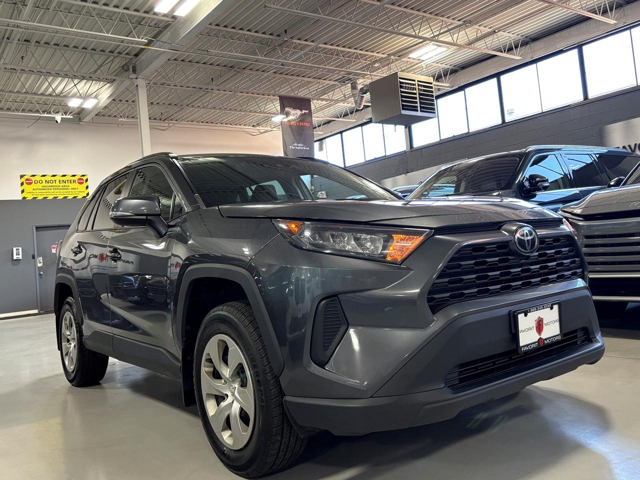 2021 Toyota RAV4 LE|AWD|HEATEDSEATS|TERRAINMODES|SAFETYTECH|+ Photo