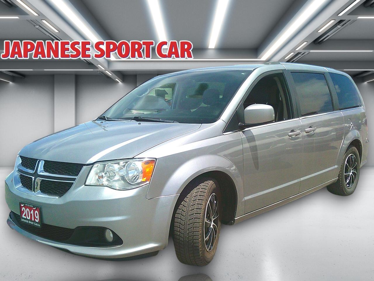 2019 Dodge Grand Caravan SXT Premium Plus STOW N GO!! Photo