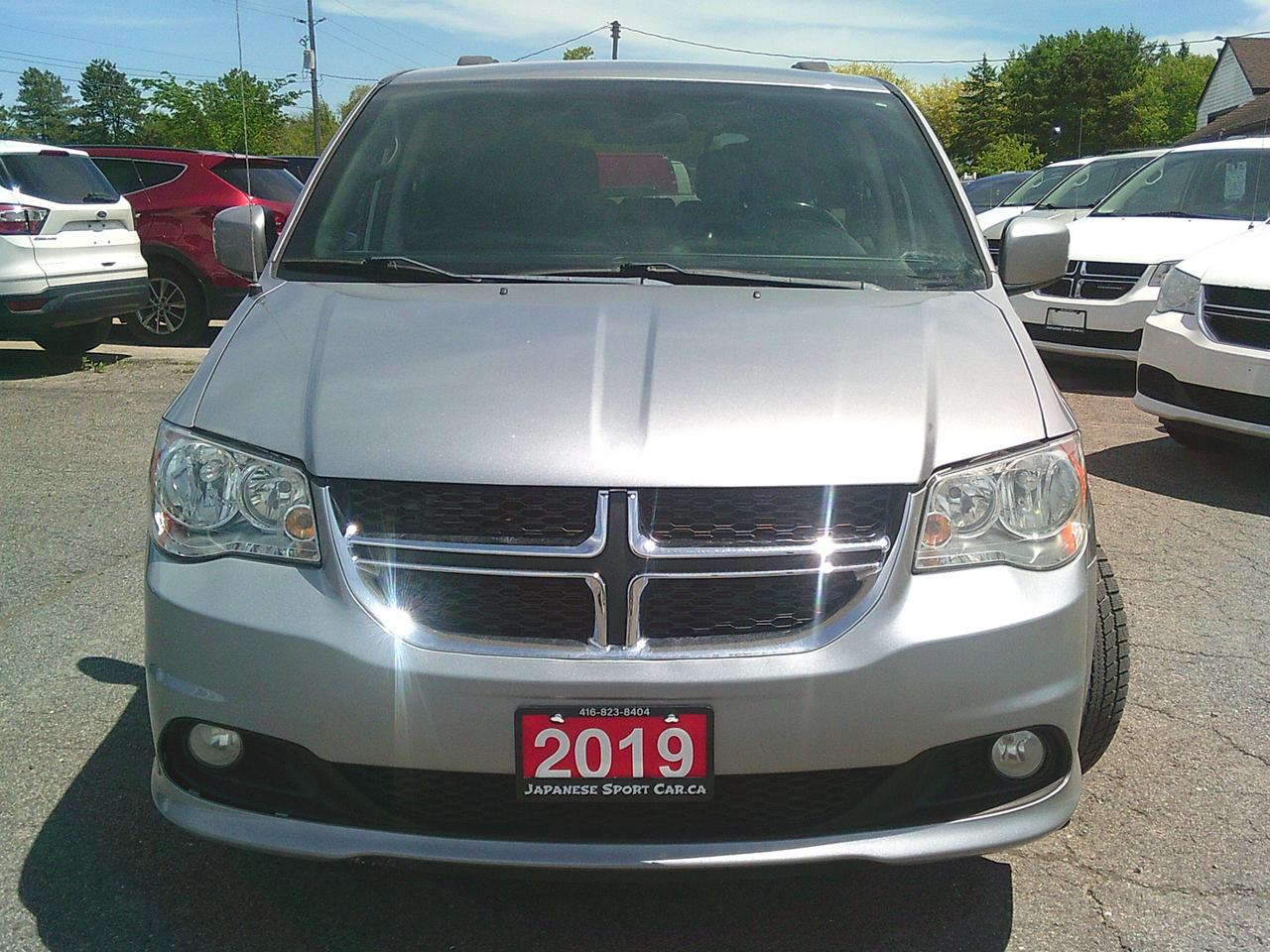 2019 Dodge Grand Caravan SXT Premium Plus STOW N GO!! Photo