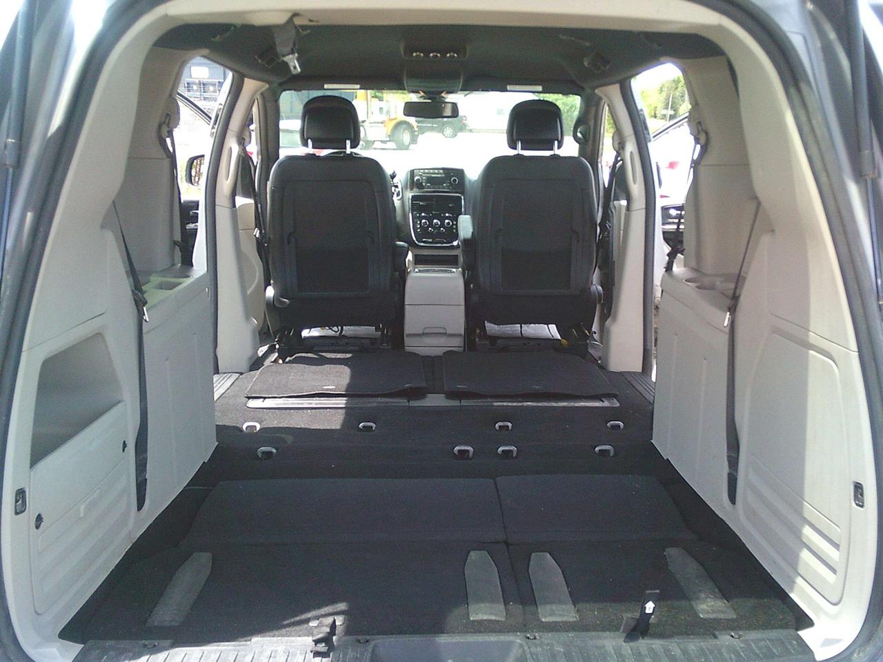 2019 Dodge Grand Caravan SXT Premium Plus Stow N Go Photo