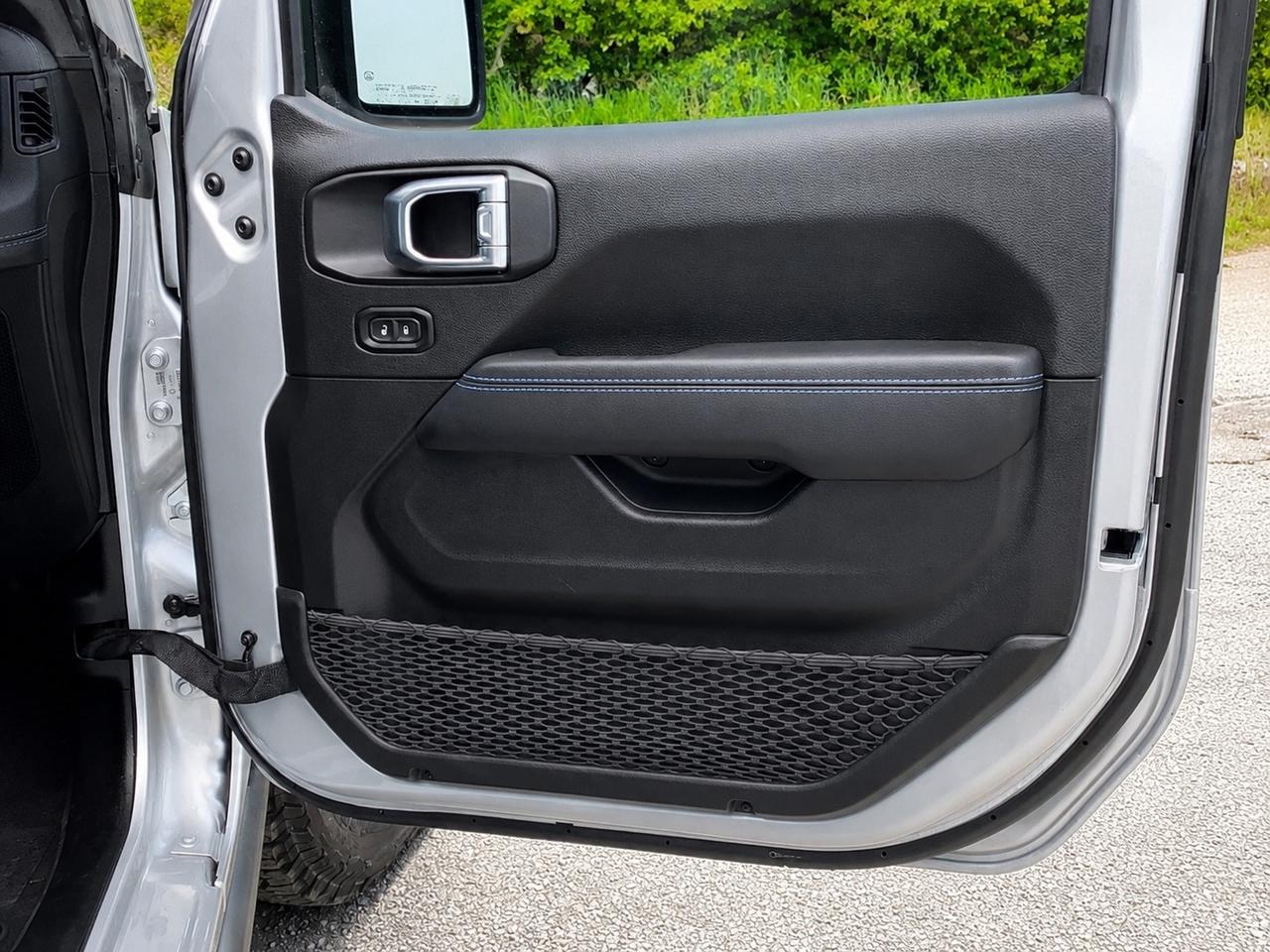 2024 Jeep Wrangler 4xe Rubicon X PHEV | Recon Package | DualTop | 4X4 Photo