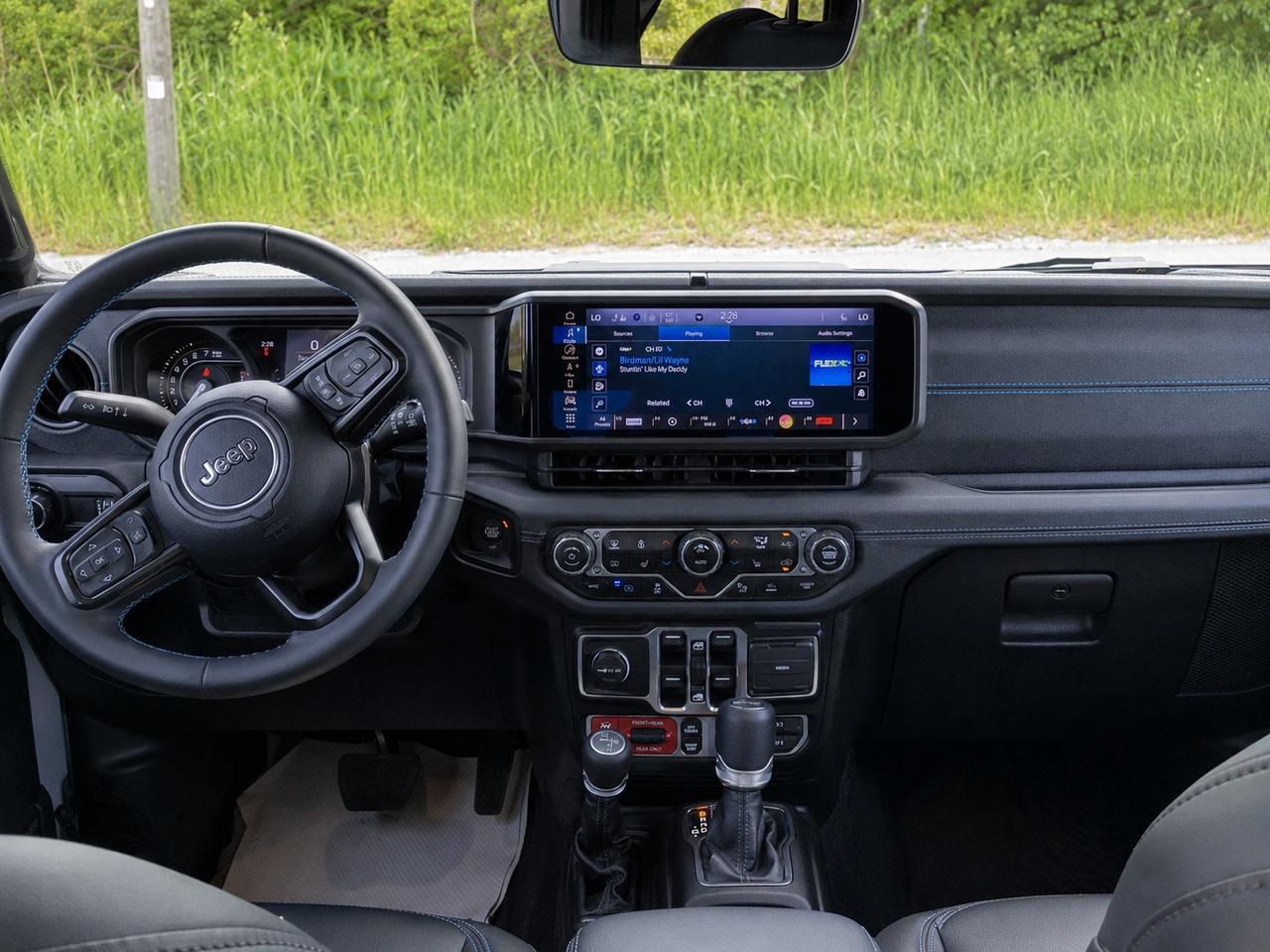 2024 Jeep Wrangler 4xe Rubicon X PHEV | Recon Package | DualTop | 4X4 Photo