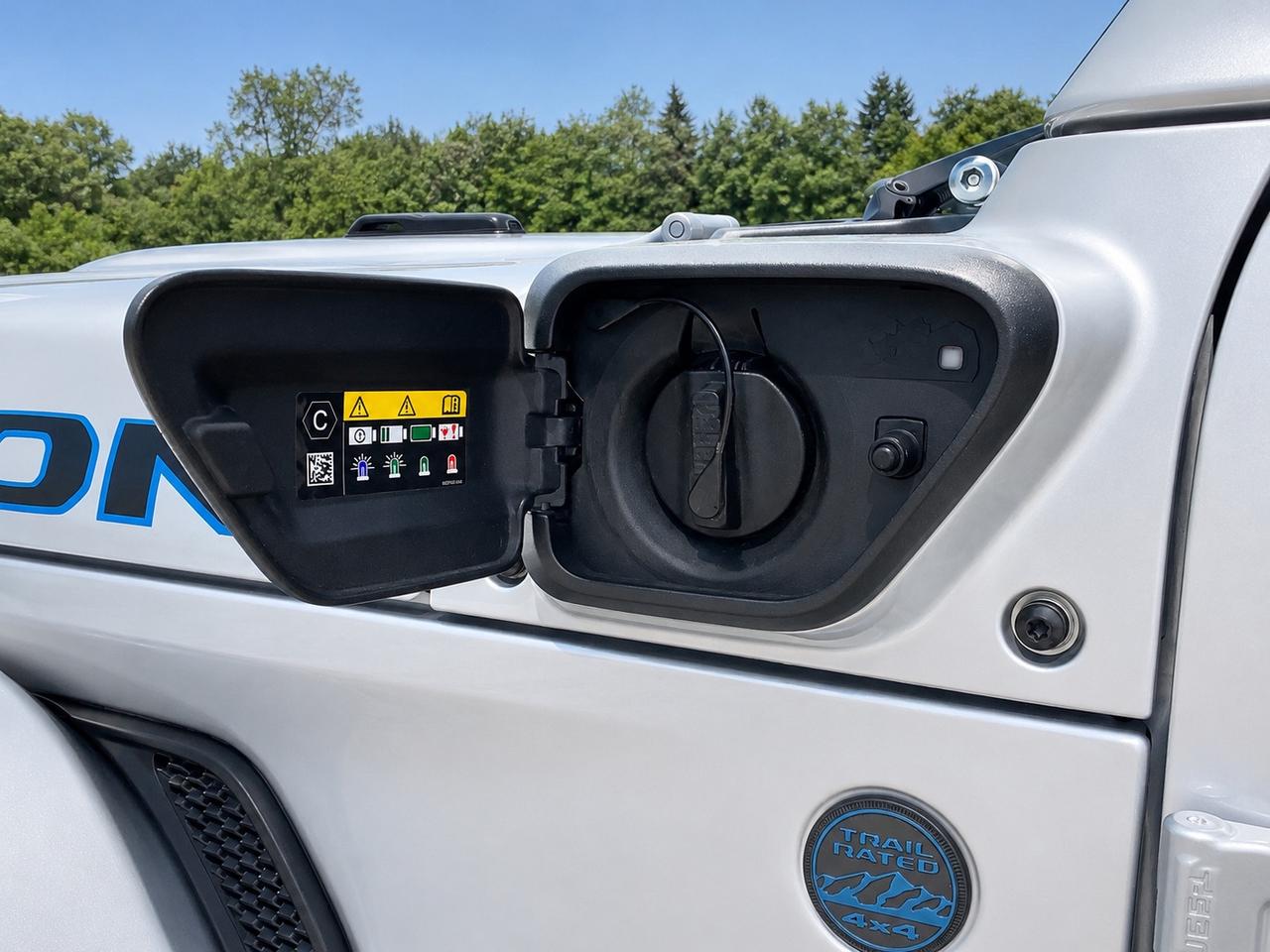 2024 Jeep Wrangler 4xe Rubicon X PHEV | Recon Package | DualTop | 4X4 Photo
