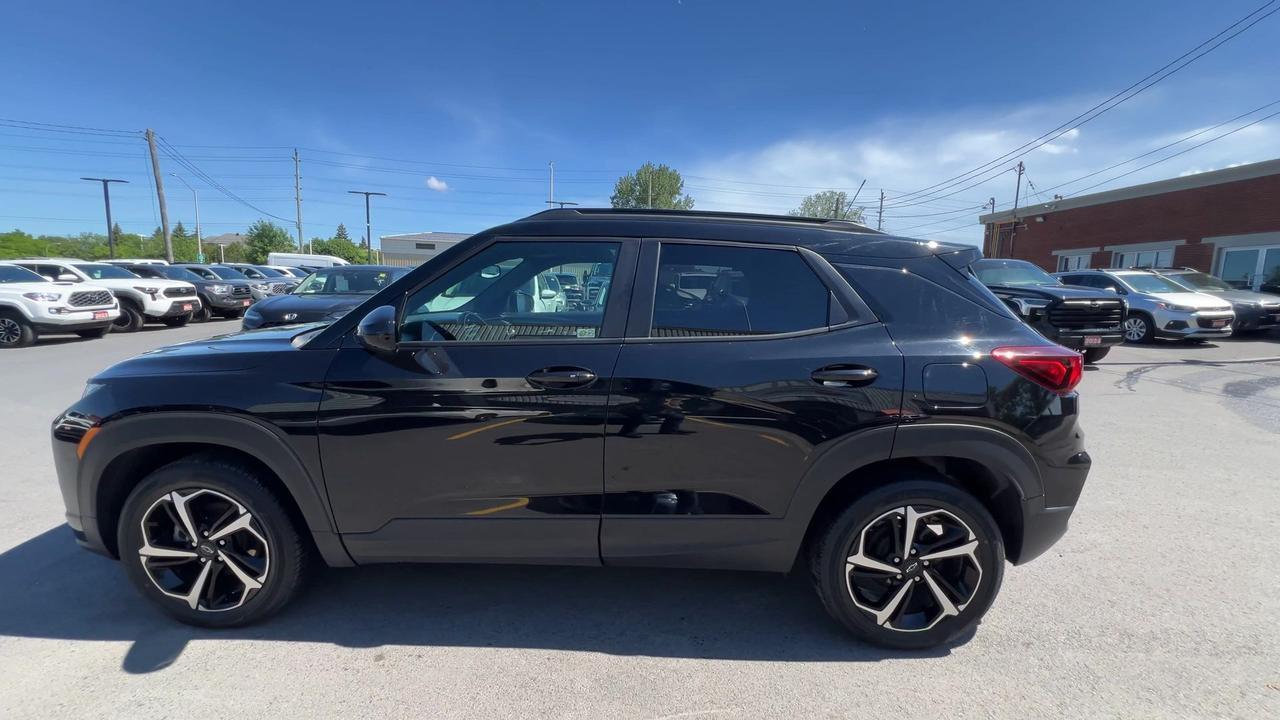 2022 Chevrolet TrailBlazer RS AWD | HTD LEATHER |PANO ROOF | CARPLAY | ALLOYS Photo4
