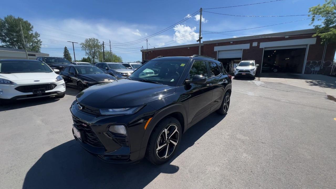 2022 Chevrolet TrailBlazer RS AWD | HTD LEATHER |PANO ROOF | CARPLAY | ALLOYS Photo3