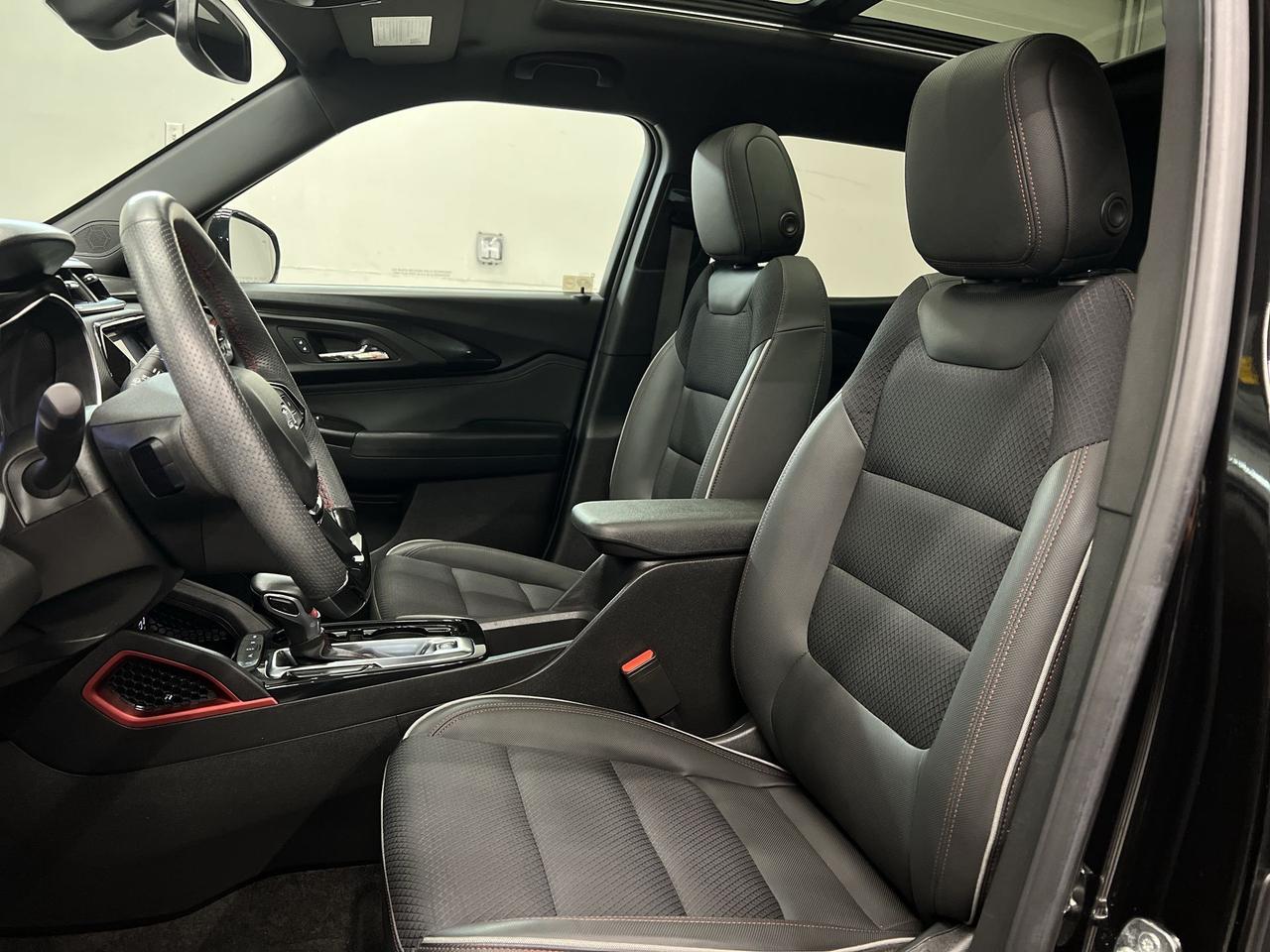 2022 Chevrolet TrailBlazer RS AWD | HTD LEATHER |PANO ROOF | CARPLAY | ALLOYS Photo