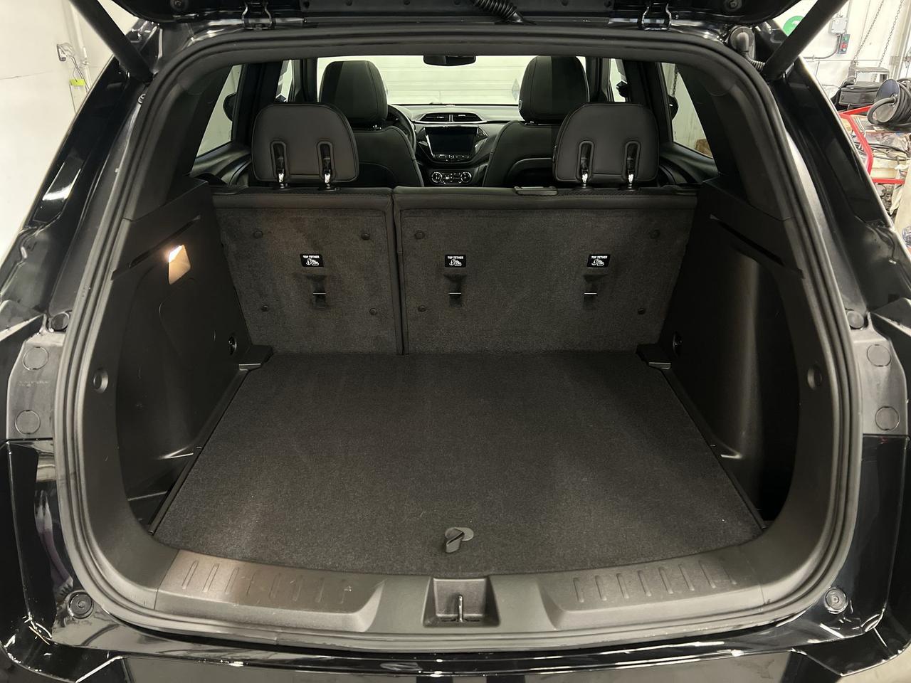 2022 Chevrolet TrailBlazer RS AWD | HTD LEATHER |PANO ROOF | CARPLAY | ALLOYS Photo