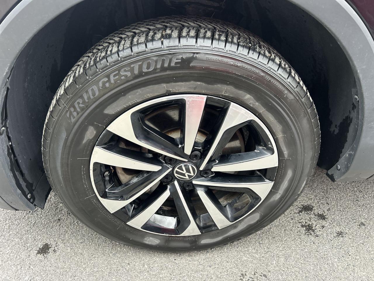 2022 Volkswagen Tiguan AWD | HTD SEATS |CARPLAY | ALLOYS | REAR CAM | A/C Photo2