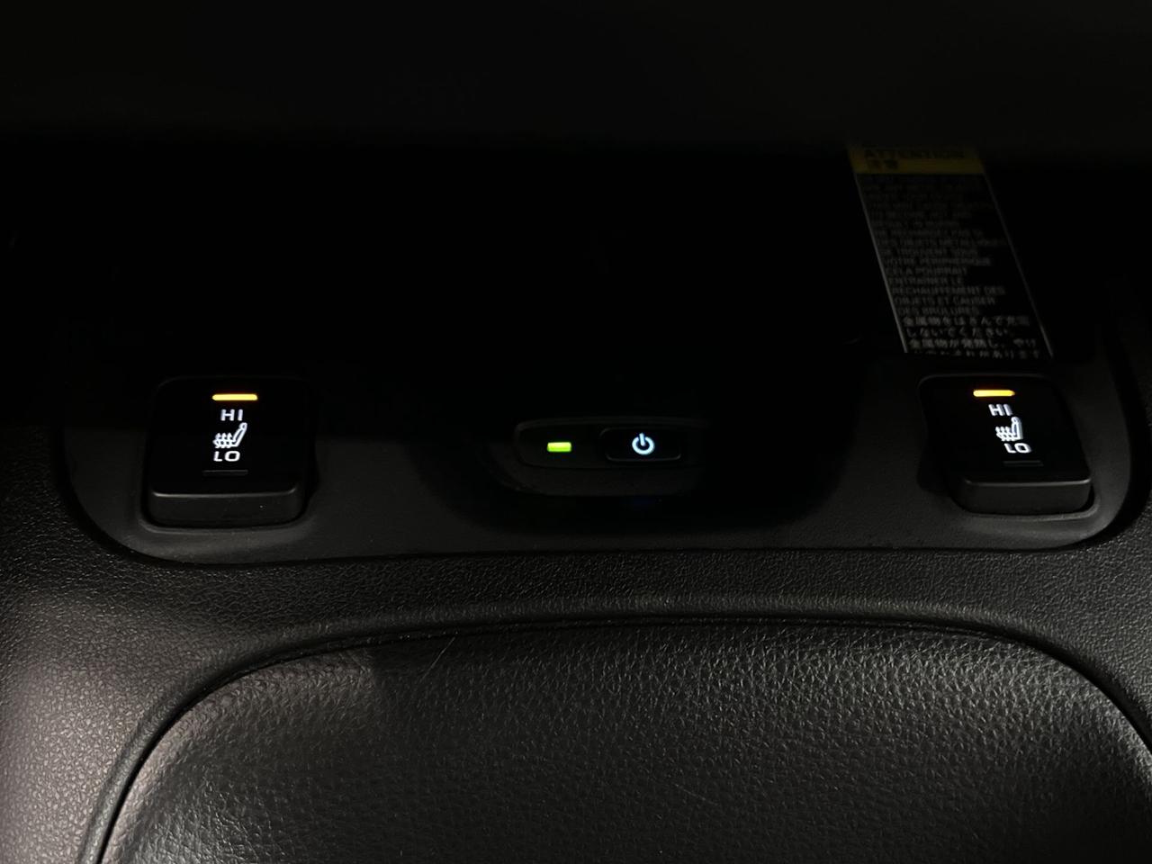 2025 Toyota Corolla LE UPGRADE |SUNROOF | HTD SEATS | CARPLAY | ALLOYS Photo