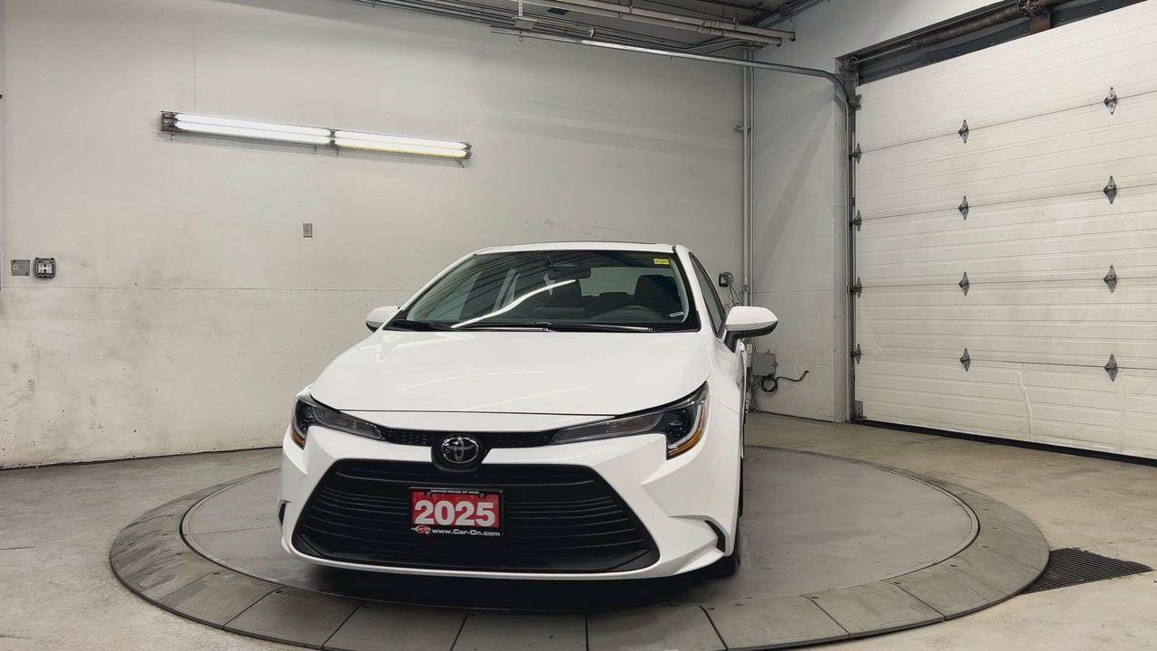 2025 Toyota Corolla LE UPGRADE |SUNROOF | HTD SEATS | CARPLAY | ALLOYS Photo