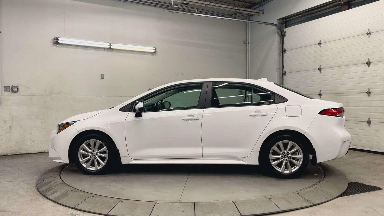 2025 Toyota Corolla LE UPGRADE |SUNROOF | HTD SEATS | CARPLAY | ALLOYS Photo