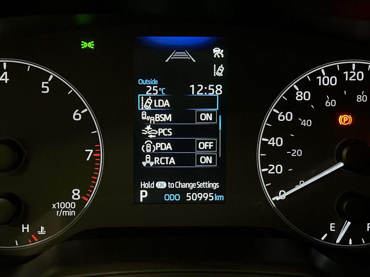 2025 Toyota Corolla LE UPGRADE |SUNROOF | HTD SEATS | CARPLAY | ALLOYS Photo