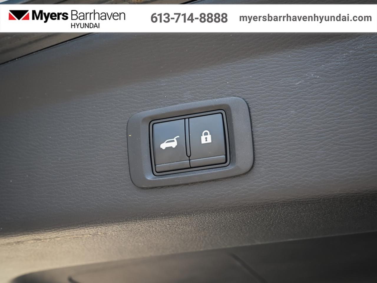 2022 Mitsubishi Outlander GT  - Head Up Display - $168 B/W Photo