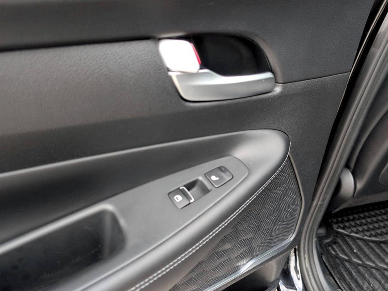 2023 Hyundai Santa Fe Plug-In Hybrid Luxury AWD  *CLEAN CF* Photo