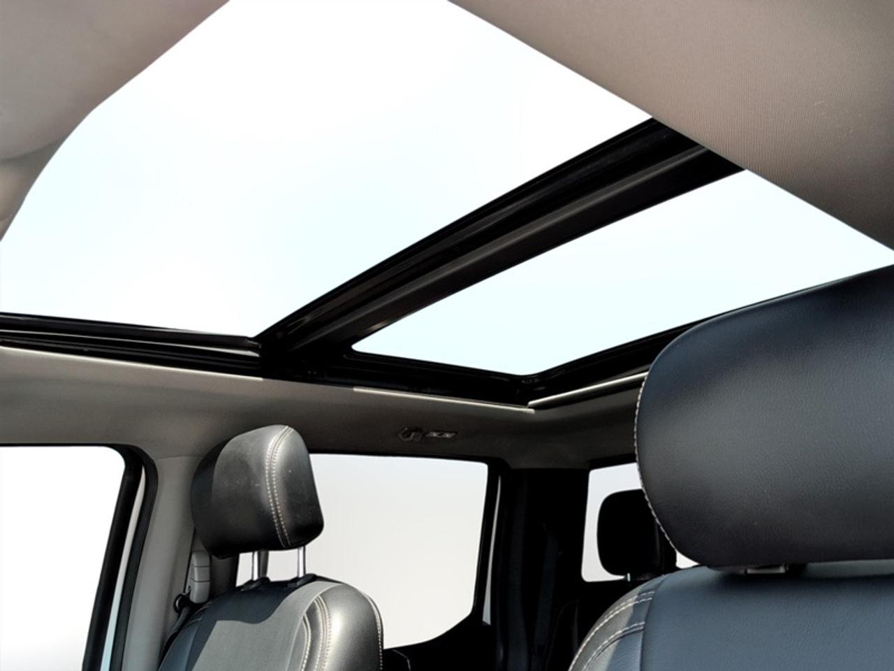 2019 Ford F-150 Lariat FX4 Off-Road  *DIESEL - LOW KMS* Photo
