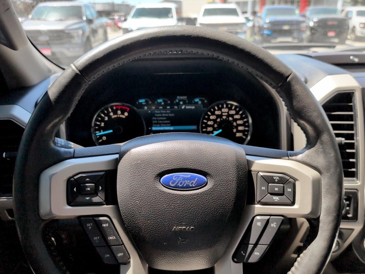 2019 Ford F-150 Lariat FX4 Off-Road  *DIESEL - LOW KMS* Photo
