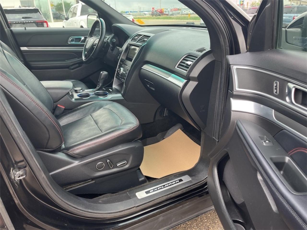 2017 Ford Explorer Sport  - Navigation Photo5