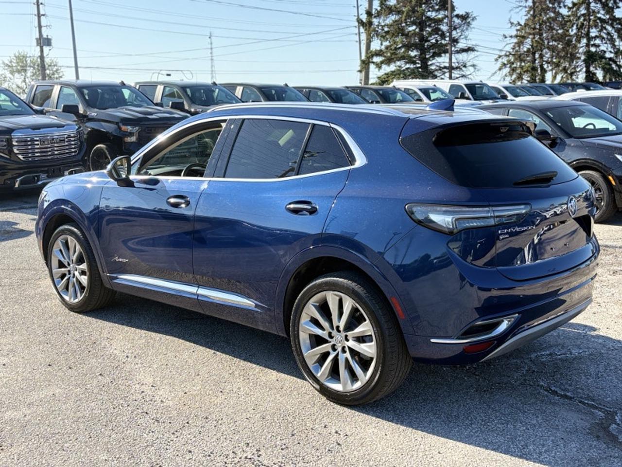 2023 Buick Envision Avenir Photo2